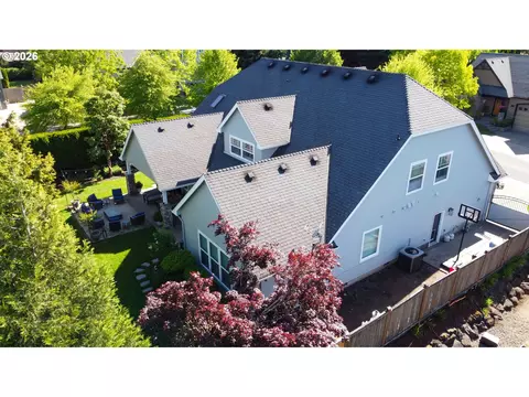 View/Area - 3297 Jayhawk Ct, Eugene, OR 97405 photo 2 of 4