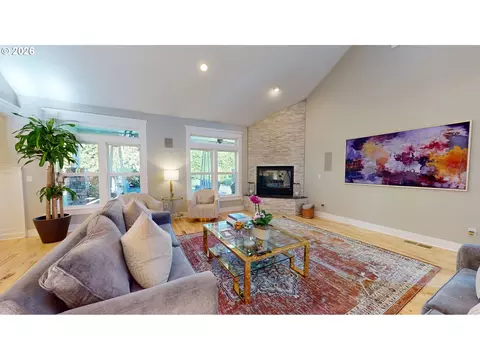 Living - 3297 Jayhawk Ct, Eugene, OR 97405 photo 3 of 3
