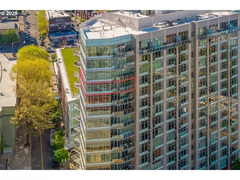 1926 W Burnside St #1319, Portland, OR 97209