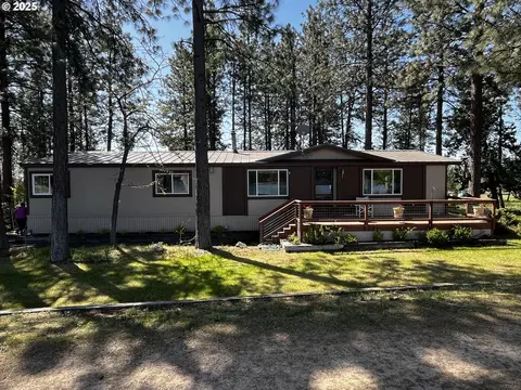 35 N Frontage Rd, Wamic, OR 97063