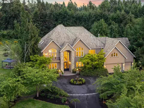 23720 SW Stafford Hill Dr, West Linn, OR 97068