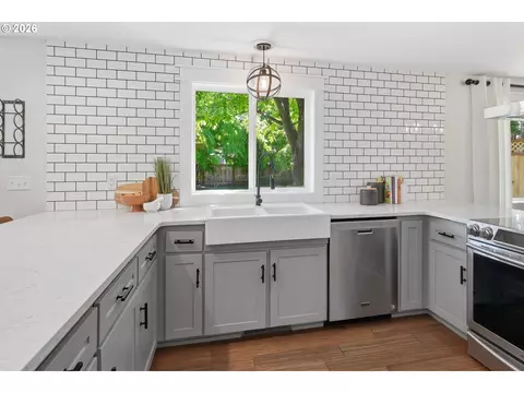 Kitchen - 1639 Victorian Way, Eugene, OR 97401 photo 1 of 4