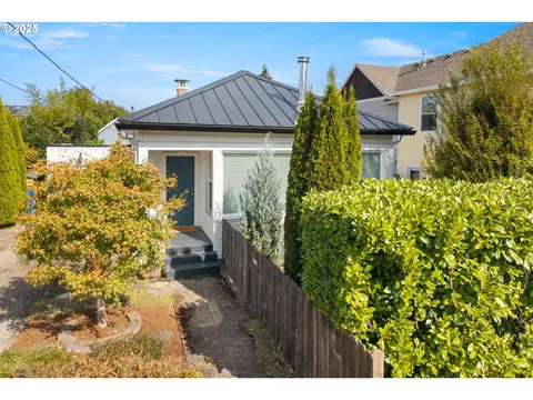 3525 NE Alberta Ct, Portland, OR 97211