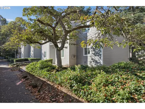 2706 SE 138th Ave, Portland, OR 97236