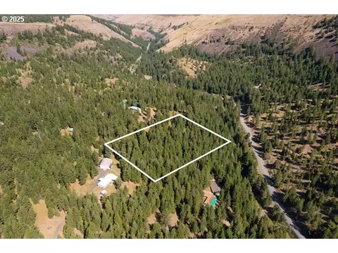 000 Chickadee St, Heppner, OR 97836