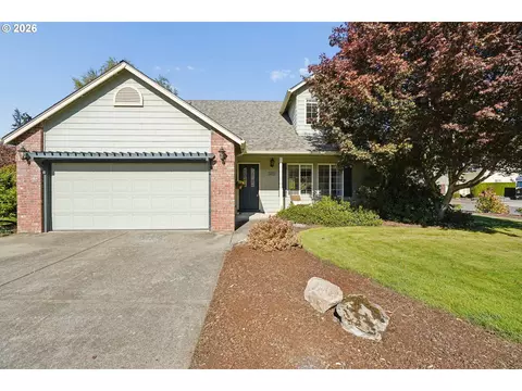1481 E Burnett St, Stayton, OR 97383