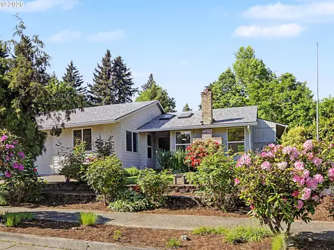 15893 NE Holladay St, Portland, OR 97230