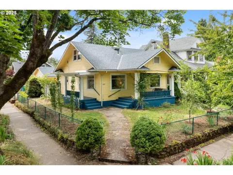 6223 SE 19th Ave, Portland, OR 97202