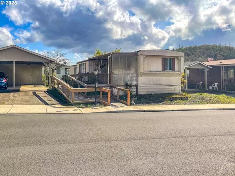 59 Danita Ln, Roseburg, OR 97470