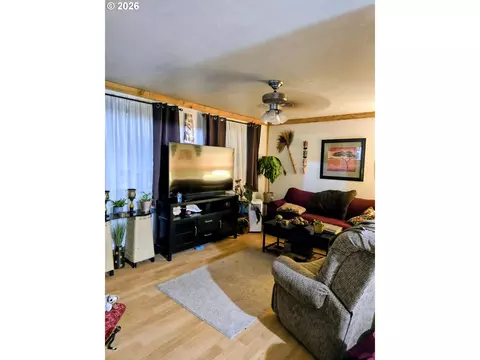 680 Main St, Fossil, OR 97830