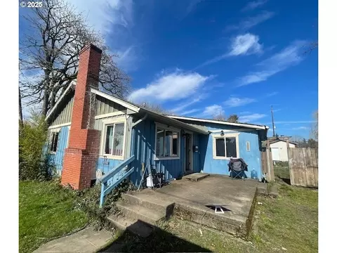 780 F St, Independence, OR 97351