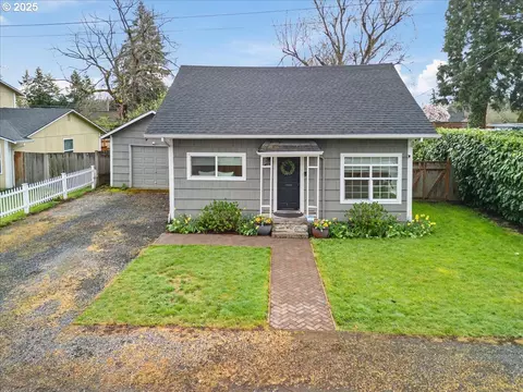 1206 Grant St, Oregon City, OR 97045