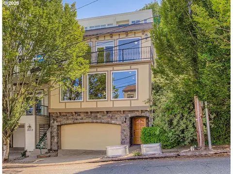 1616 SW Montgomery St, Portland, OR 97201