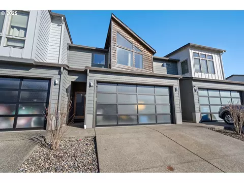 12216 NE 116th St, Vancouver, WA 98682