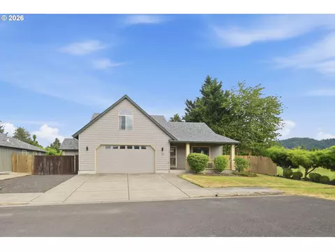 74 Sunday Dr, Creswell, OR 97426