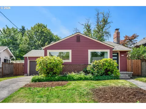 2034 NE Junior St, Portland, OR 97211