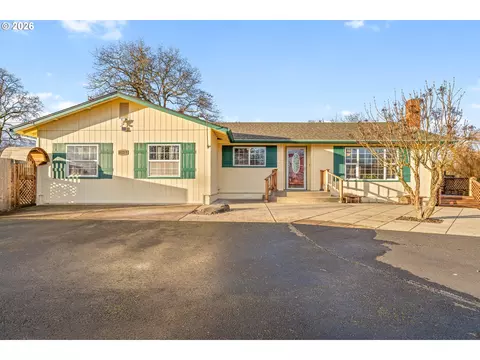 624 S 12th St, Saint Helens, OR 97051