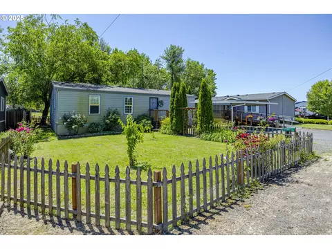 93295 Territorial Hwy # 10, Junction City, OR 97448