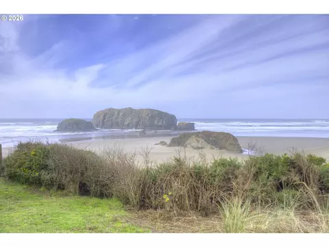 54190 Gould Rd, Bandon, OR 97411