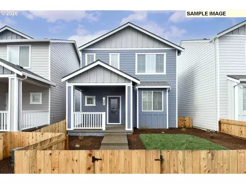1392 Owl Ave, Woodburn, OR 97071
