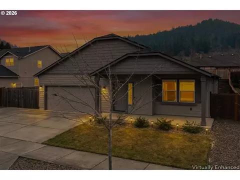 1981 S 59th St, Springfield, OR 97478