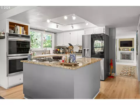 Kitchen - 2696 Terrace View Dr, Eugene, OR 97405 photo 2 of 4