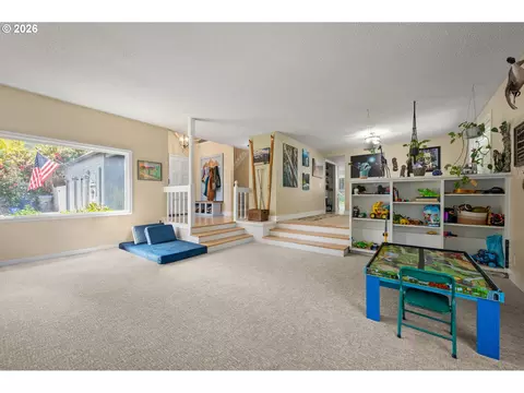 Living - 2696 Terrace View Dr, Eugene, OR 97405 photo 3 of 7