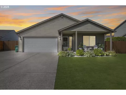 34361 NE Raenna Ln, Scappoose, OR 97056