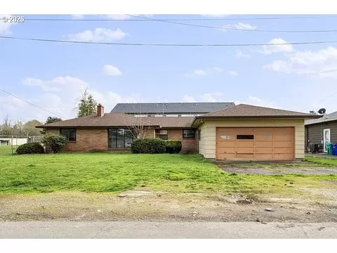 11272 NE Knott St, Portland, OR 97220