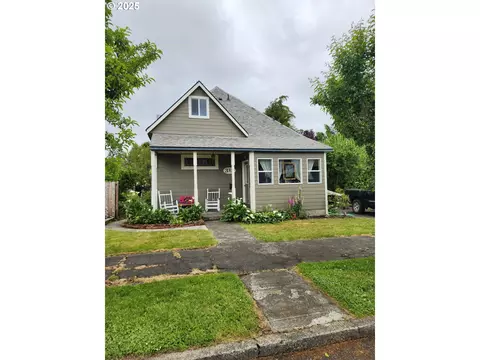 315 Ash St, Myrtle Point, OR 97458