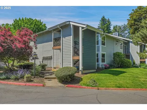 8458 SW Mohawk St, Tualatin, OR 97062