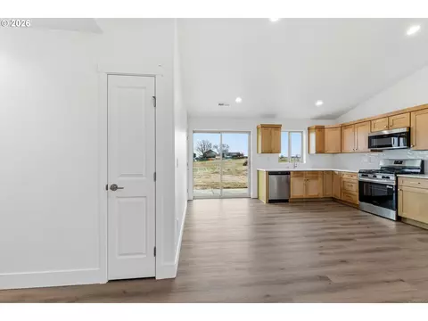 Other - 145 SW Eagle Dr, Boardman, OR 97818 photo 5 of 6