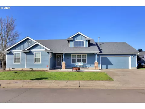 4614 Live Oak St, Sweet Home, OR 97386