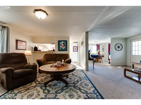1400 Candlelight Dr #231, Eugene, OR 97402 photo 6