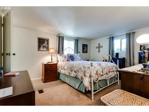 1400 Candlelight Dr #231, Eugene, OR 97402 photo 23