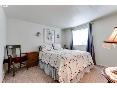 1400 Candlelight Dr #231, Eugene, OR 97402 photo 21