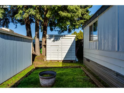 1400 Candlelight Dr #231, Eugene, OR 97402 photo 35