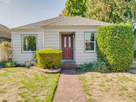 1115 NE Galloway St, Mcminnville, OR 97128
