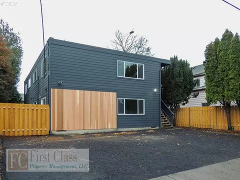 5516 NE Hoyt St, Portland, OR 97213