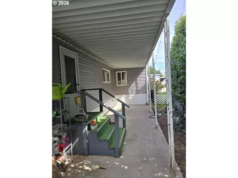 501 Division Ave #28, Eugene, OR 97404 photo 4