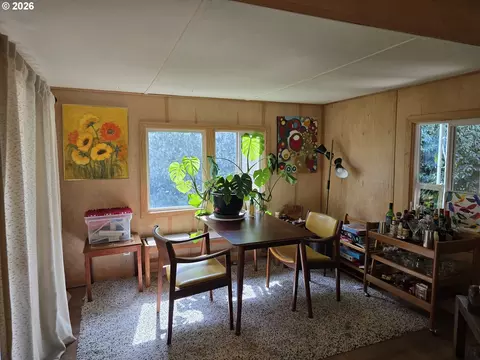 501 Division Ave #28, Eugene, OR 97404 photo 5