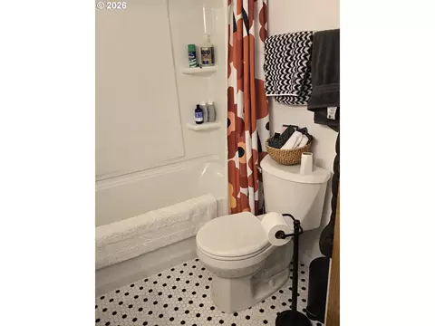 501 Division Ave #28, Eugene, OR 97404 photo 13