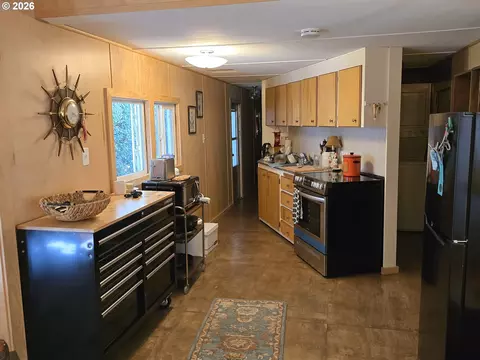 501 Division Ave #28, Eugene, OR 97404 photo 7