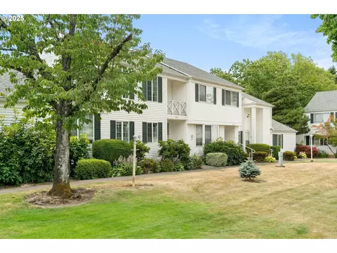 6181 SW Erickson Ave, Beaverton, OR 97008