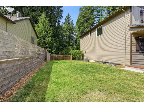 Exterior - 2731 SElliott Dr, Gresham, OR 97080 photo 11 of 11