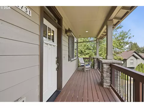 Exterior - 2731 SElliott Dr, Gresham, OR 97080 photo 3 of 11