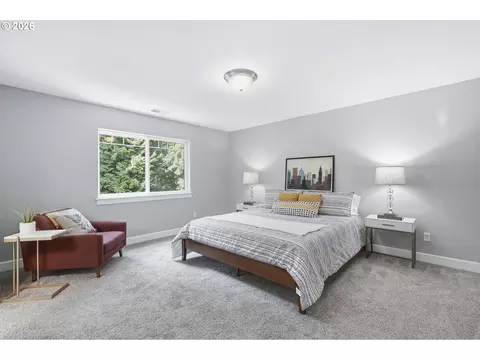 Bedroom - 2731 SElliott Dr, Gresham, OR 97080 photo 4 of 5
