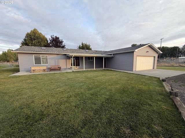931 Waterman Rd, Athena, OR 97813