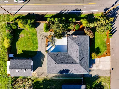 View/Area - 3088 Dalewood St, Eugene, OR 97404 photo 1 of 3