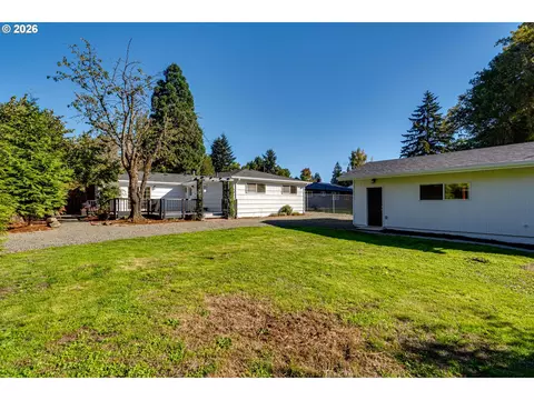 Exterior - 3088 Dalewood St, Eugene, OR 97404 photo 10 of 13